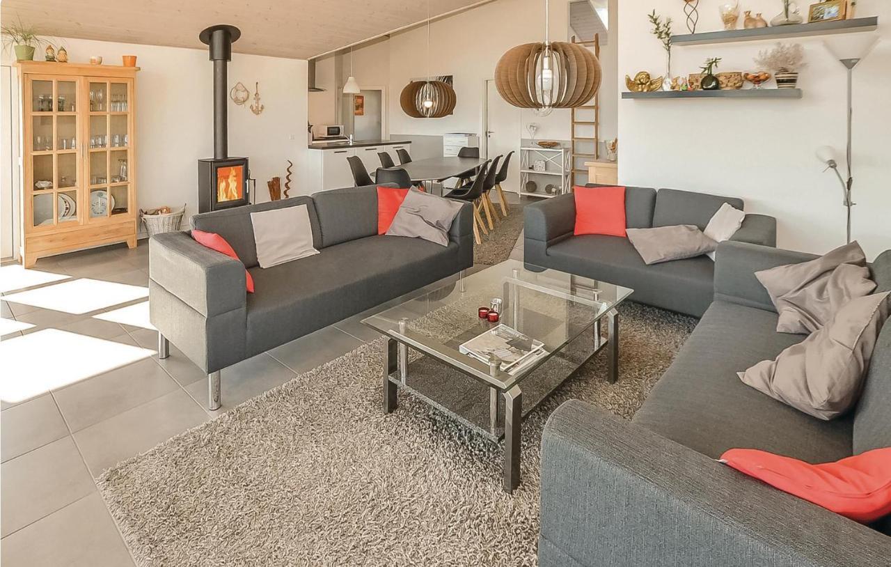 Pet Friendly Home In Augustenborg With Kitchen Asserballeskov 外观 照片